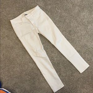 White American Eagle Jeans